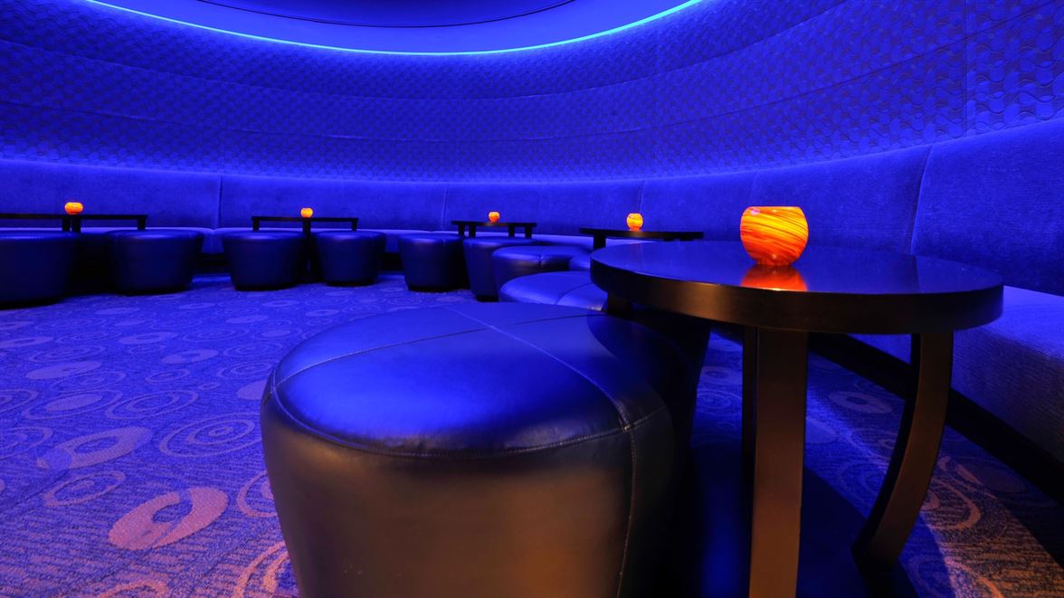 The Wave Lounge dining photo