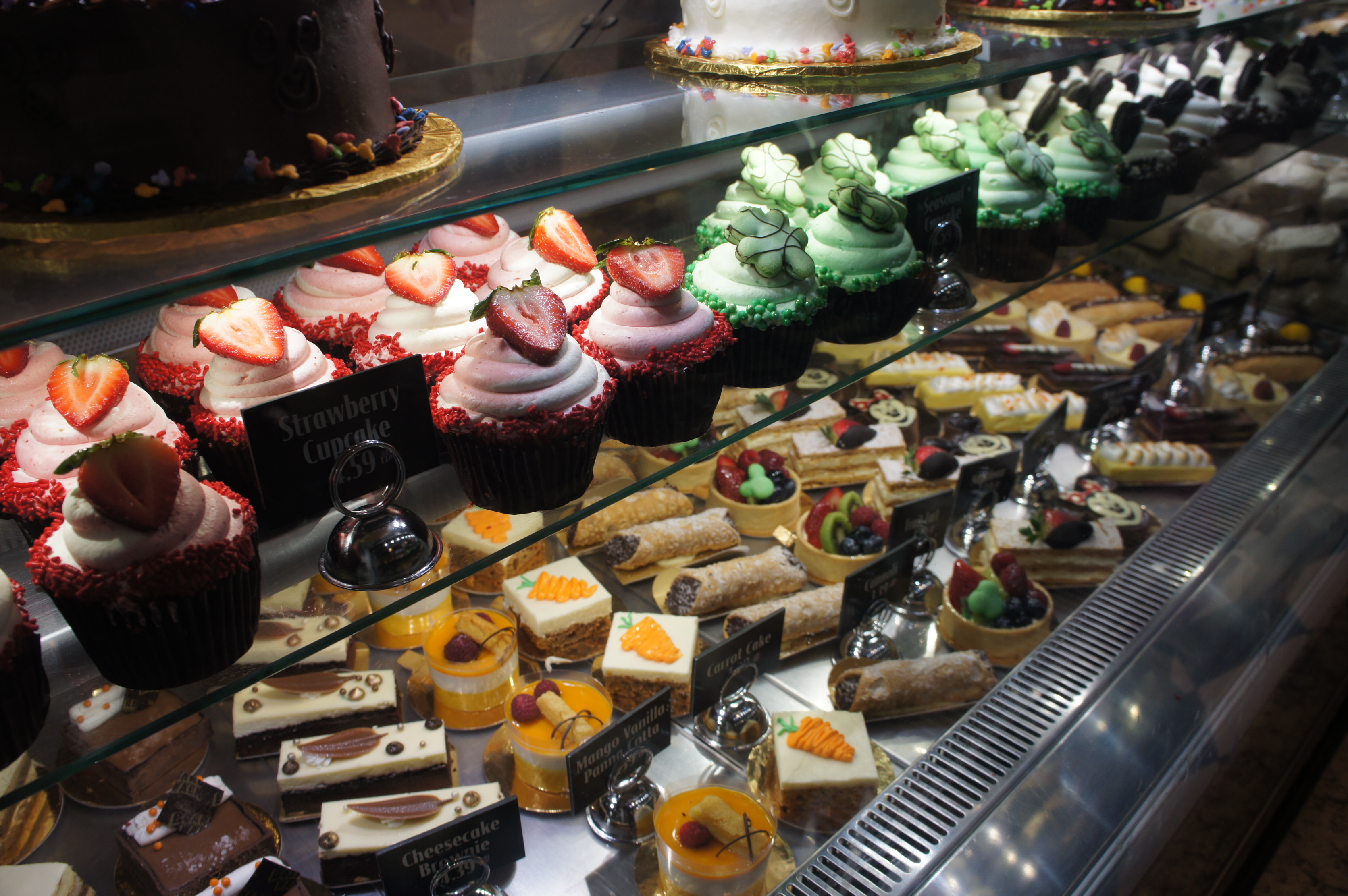 BoardWalk Bakery:  dining photo