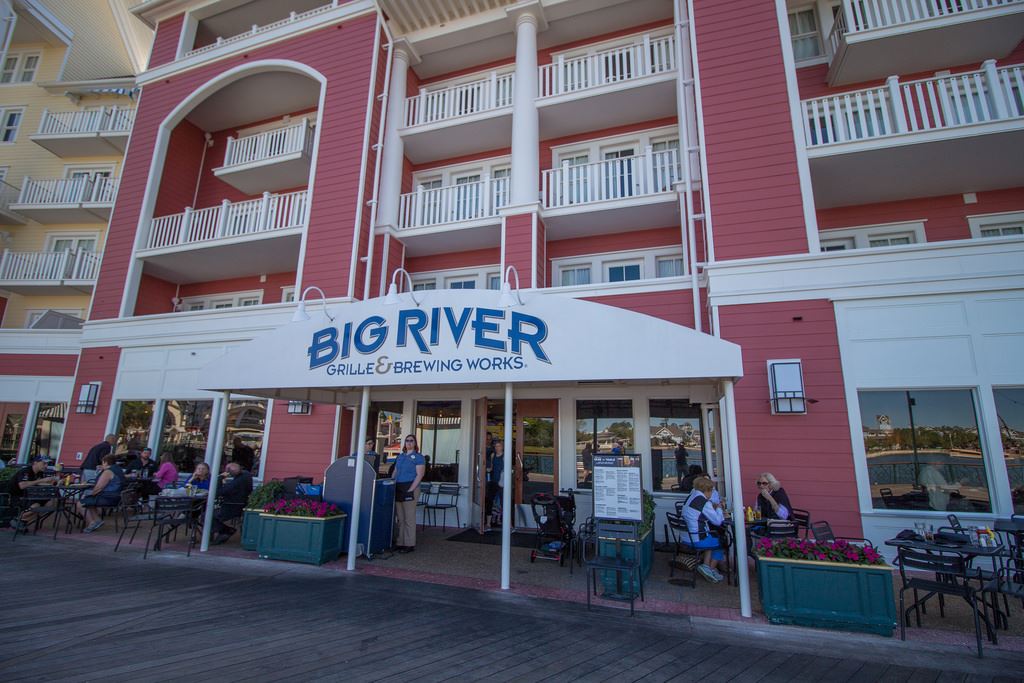Big River Grille & Brewing Works: dining photo
