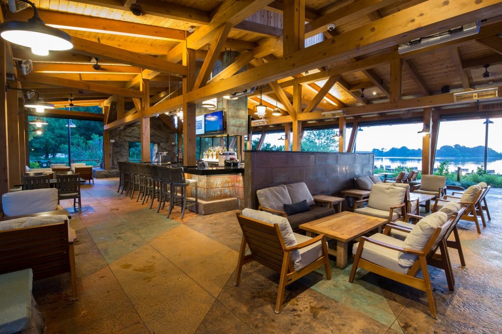 Geyser Point Bar and Grill  dining photo