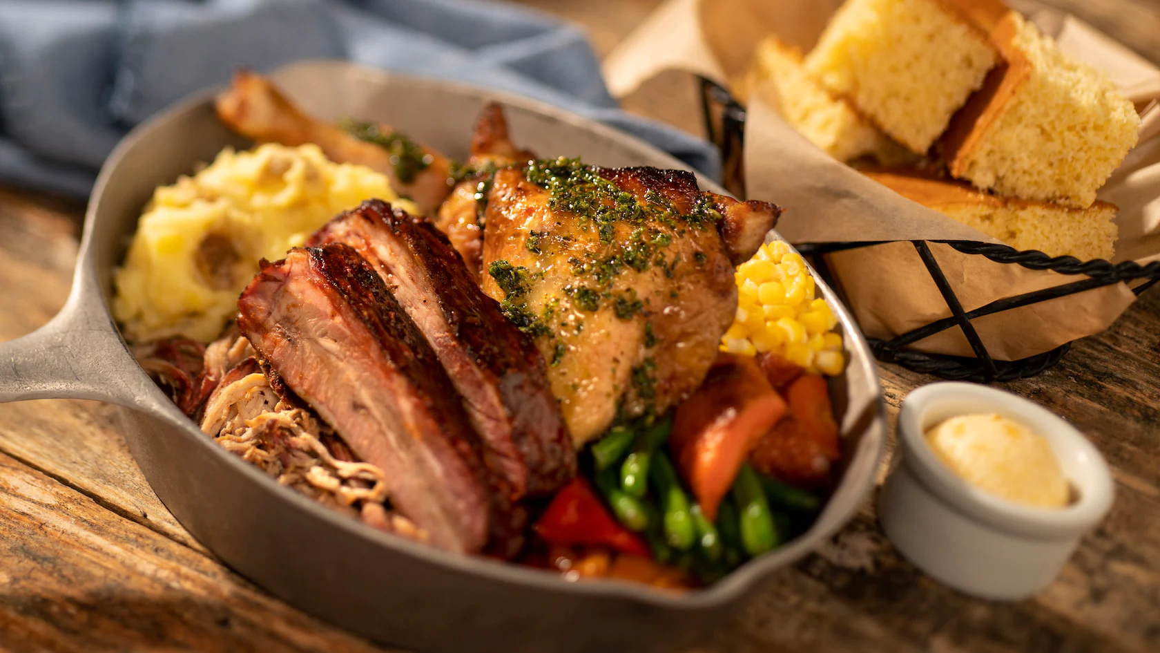 Whispering Canyon Cafe dining photo