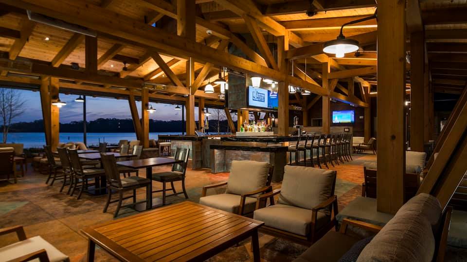 Geyser Point Bar and Grill  dining photo