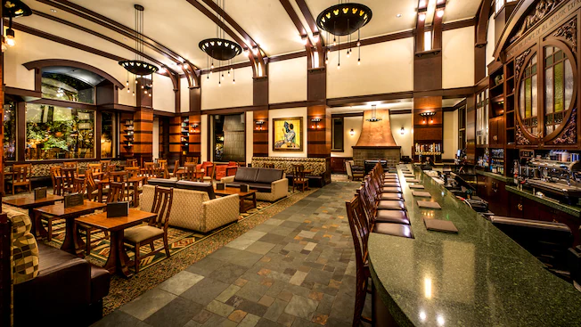 Hearthstone Lounge dining photo