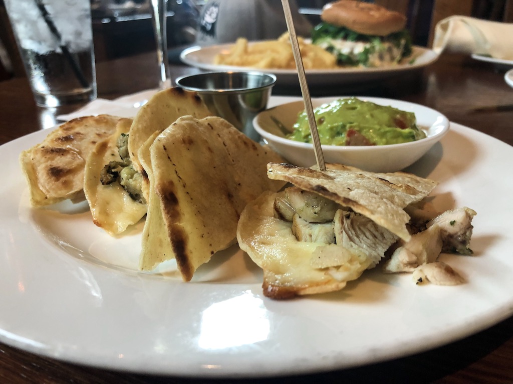 Hearthstone Lounge dining photo
