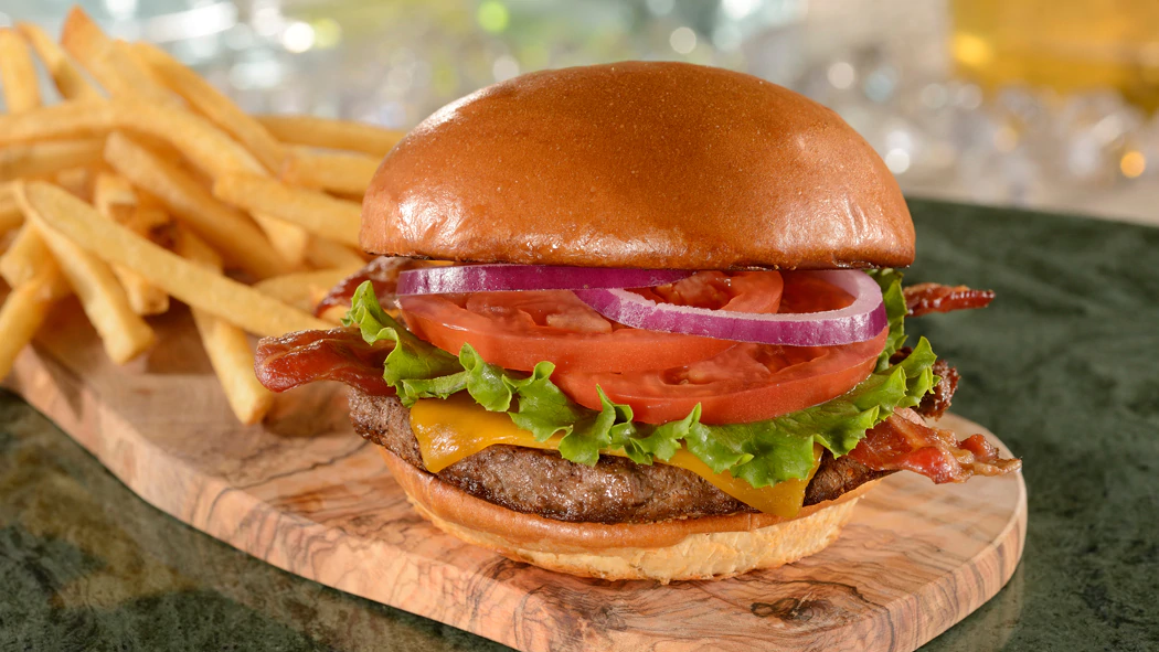 Gasparilla Island Grill dining photo