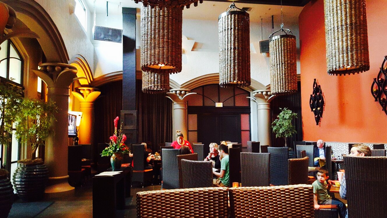 Citricos Lounge dining photo
