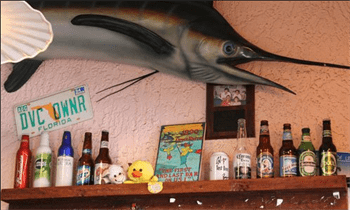 Gurgling Suitcase Libations & Spirits dining photo