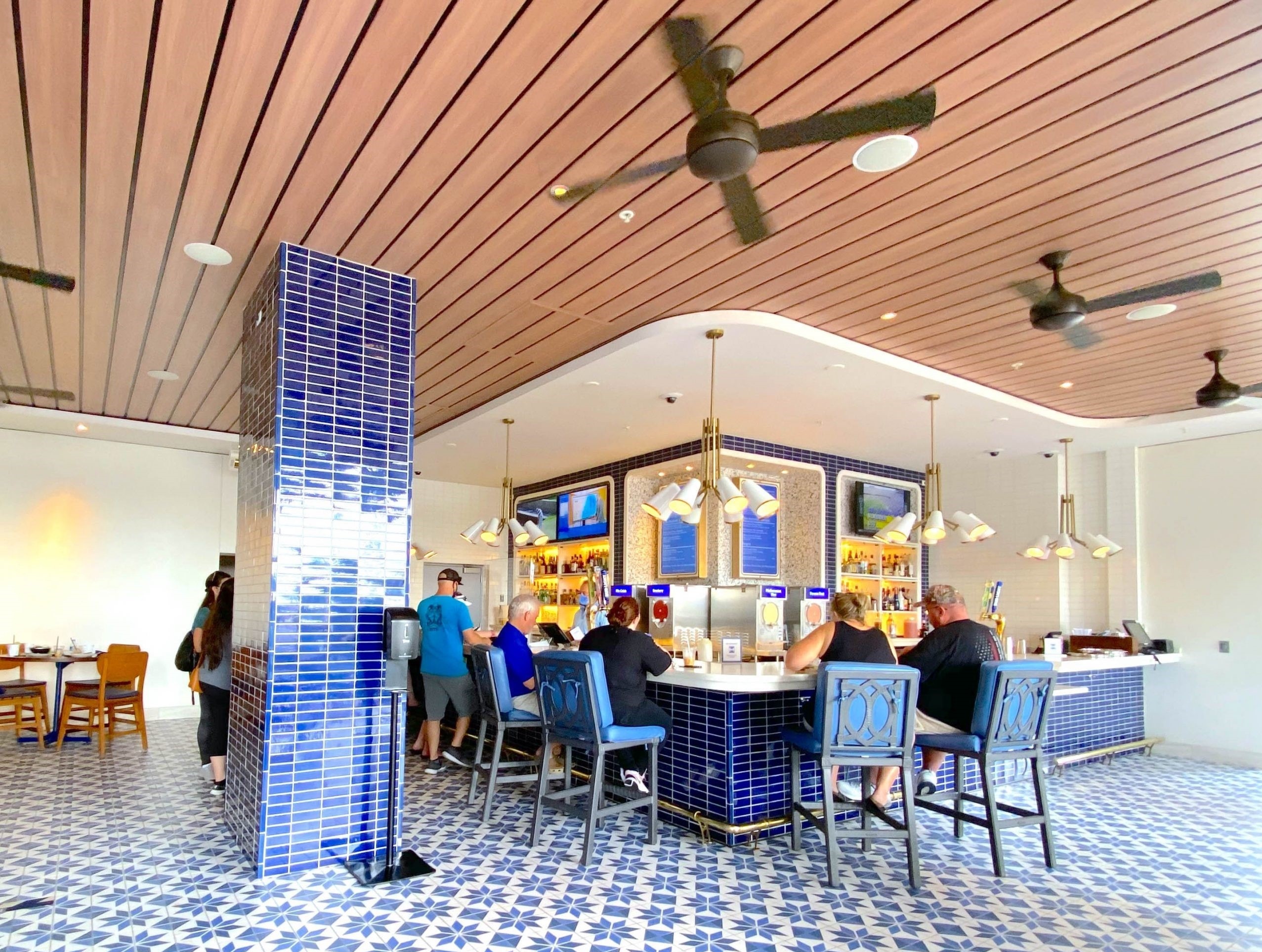 Bar Riva dining photo