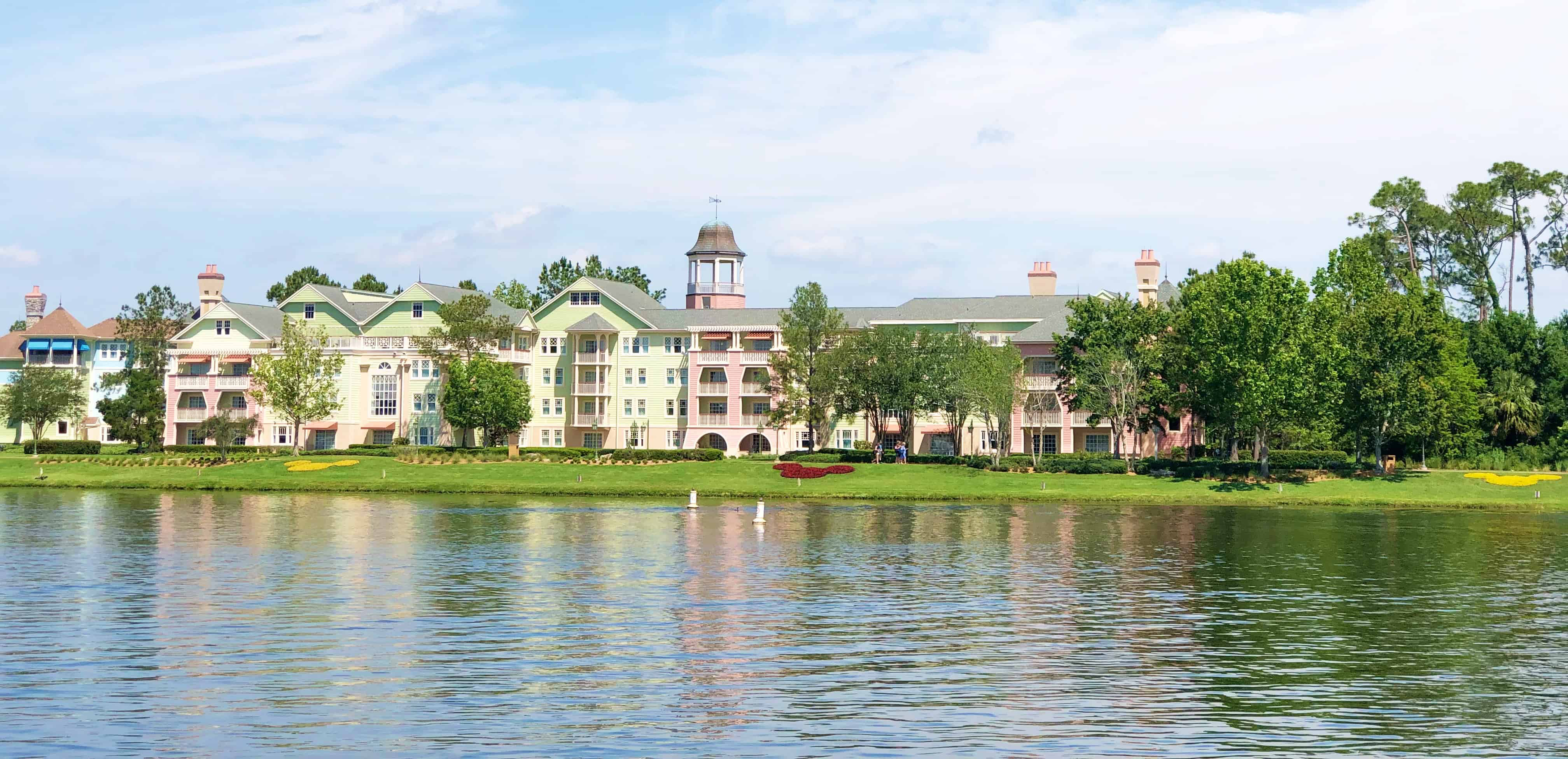 Where to Eat at Disney's Saratoga Springs: A Complete Dining Guide